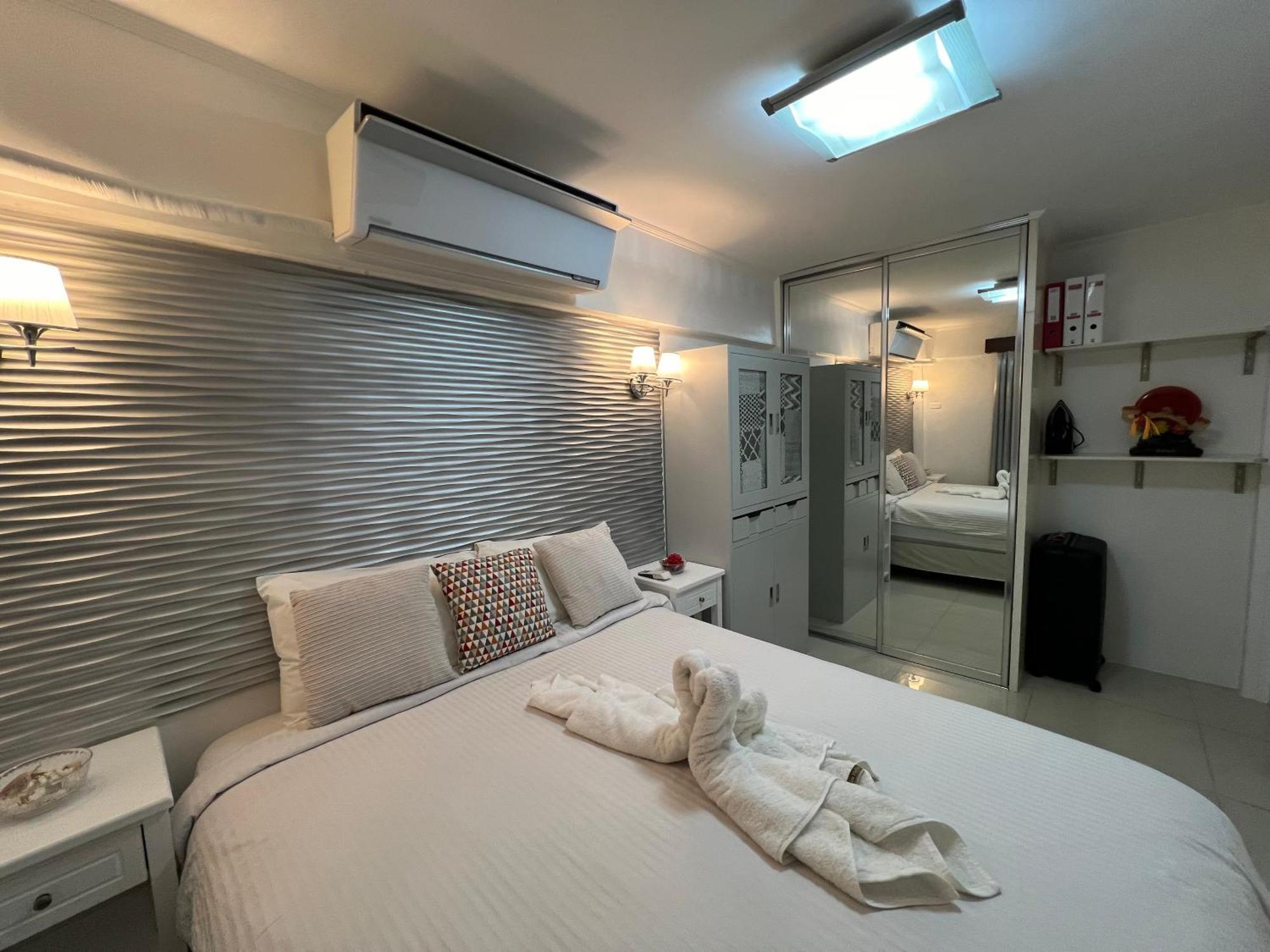 Stunning 2BR Unit at Rosewood Pointe Residences near BGC Manila Eksteriør billede
