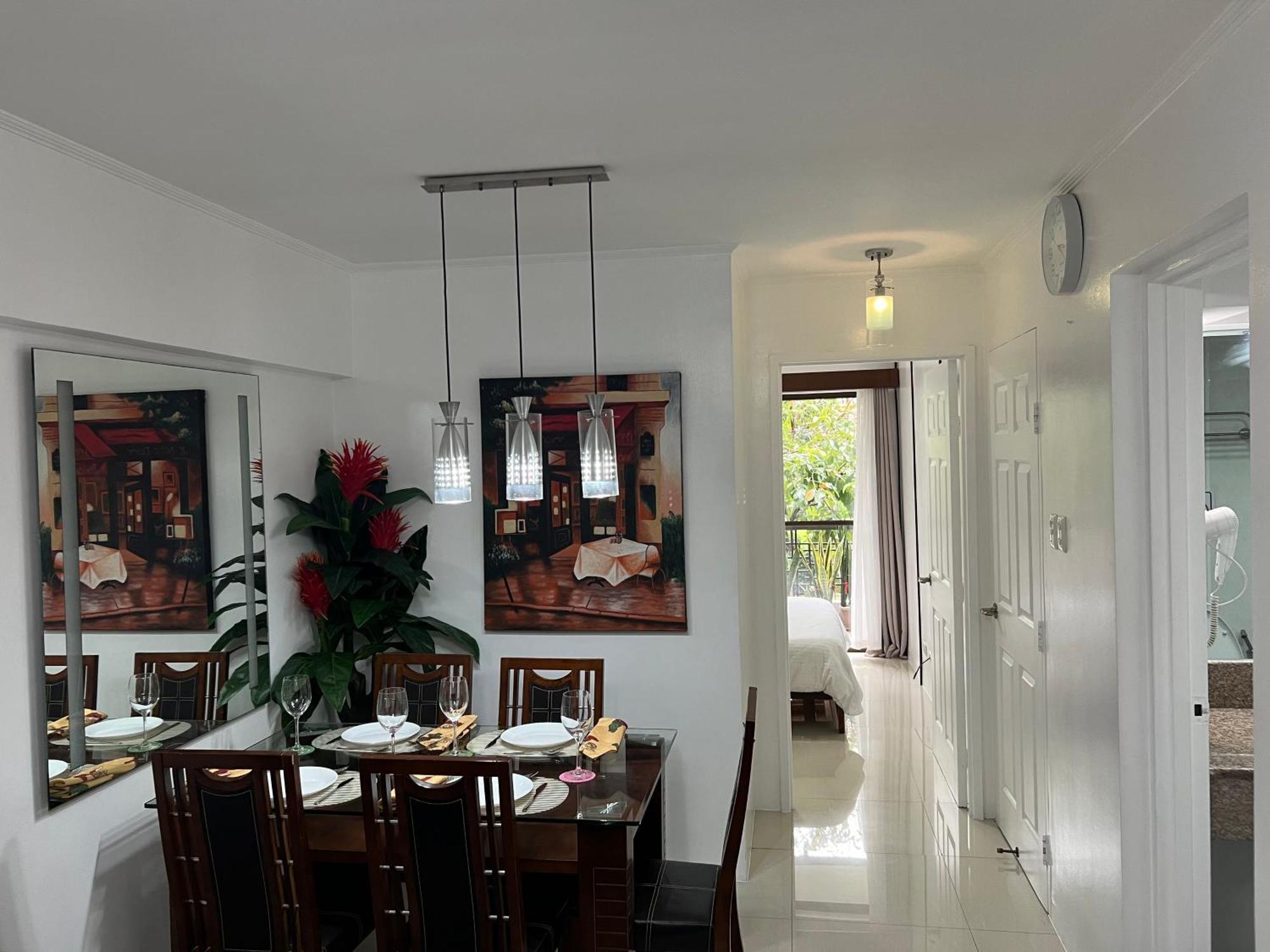 Stunning 2BR Unit at Rosewood Pointe Residences near BGC Manila Eksteriør billede