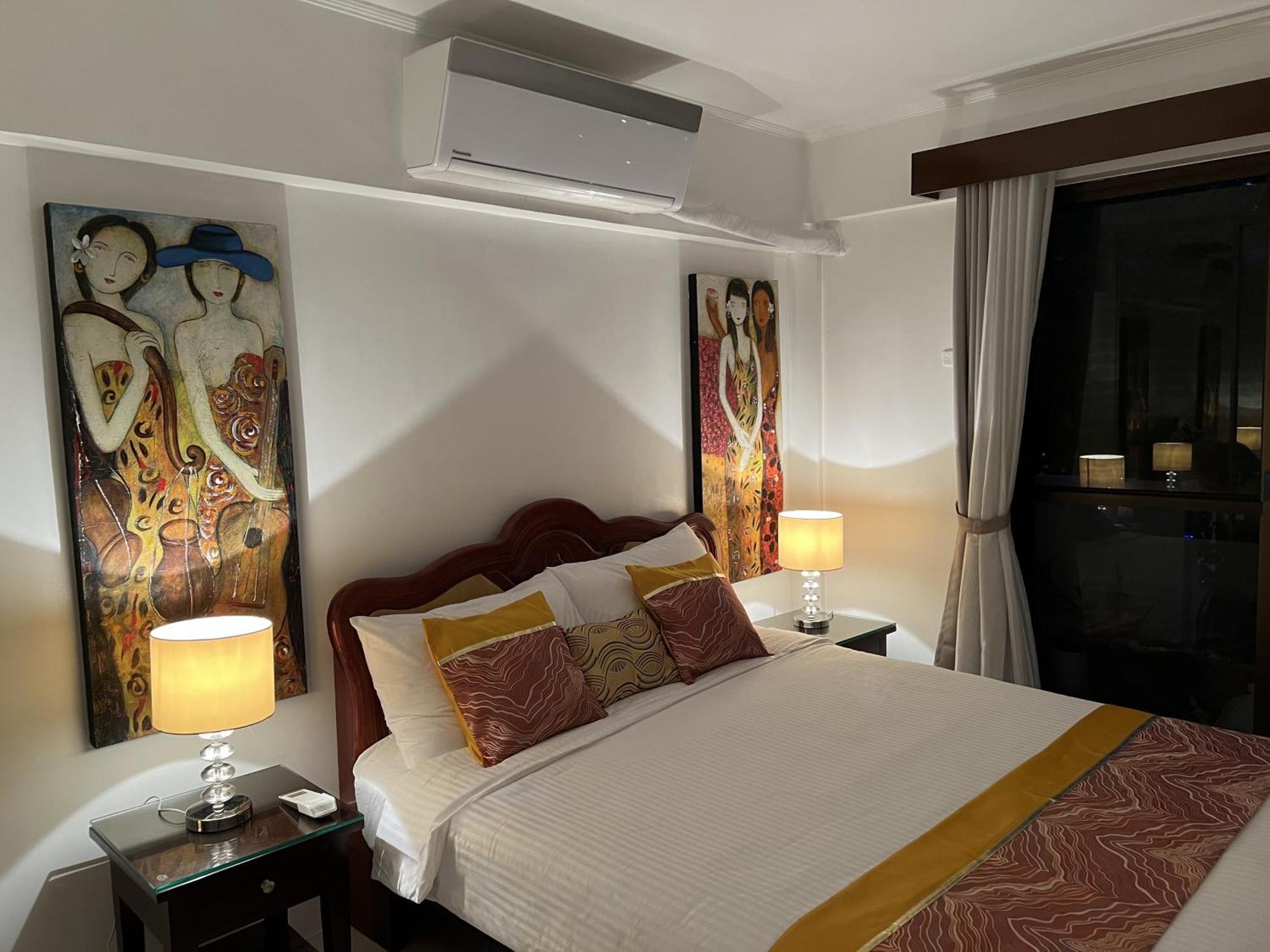Stunning 2BR Unit at Rosewood Pointe Residences near BGC Manila Eksteriør billede