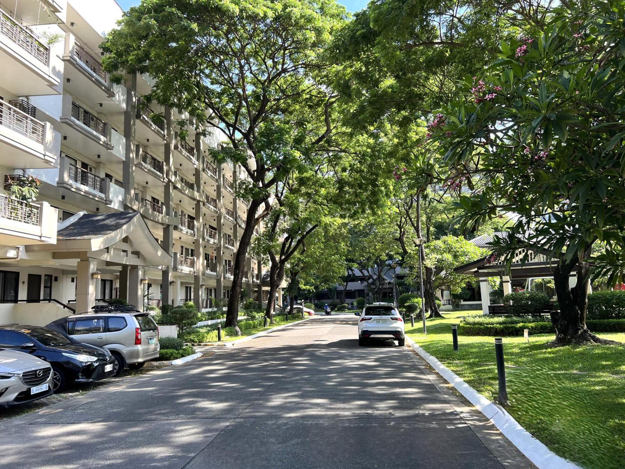 Stunning 2BR Unit at Rosewood Pointe Residences near BGC Manila Eksteriør billede