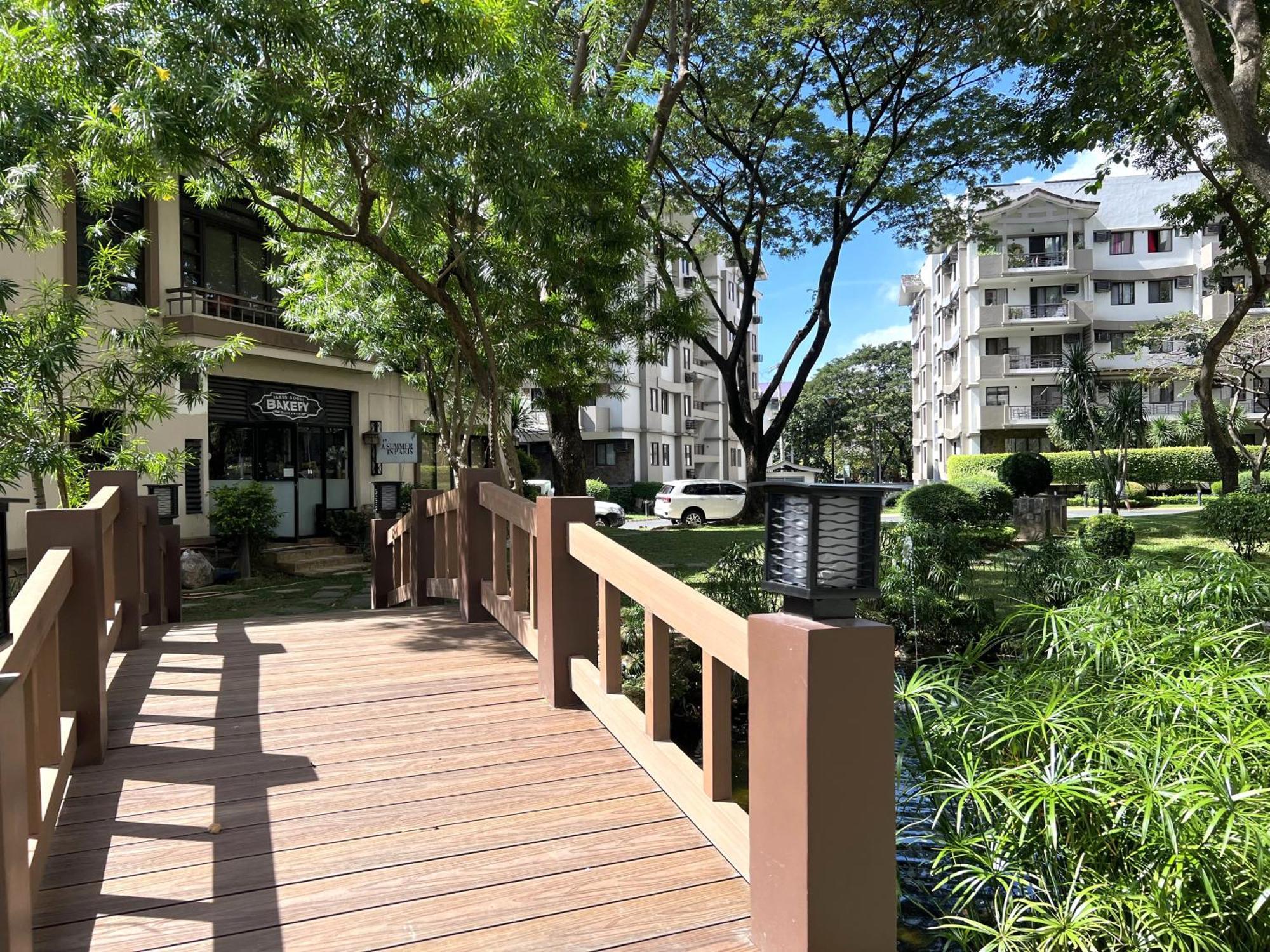 Stunning 2BR Unit at Rosewood Pointe Residences near BGC Manila Eksteriør billede
