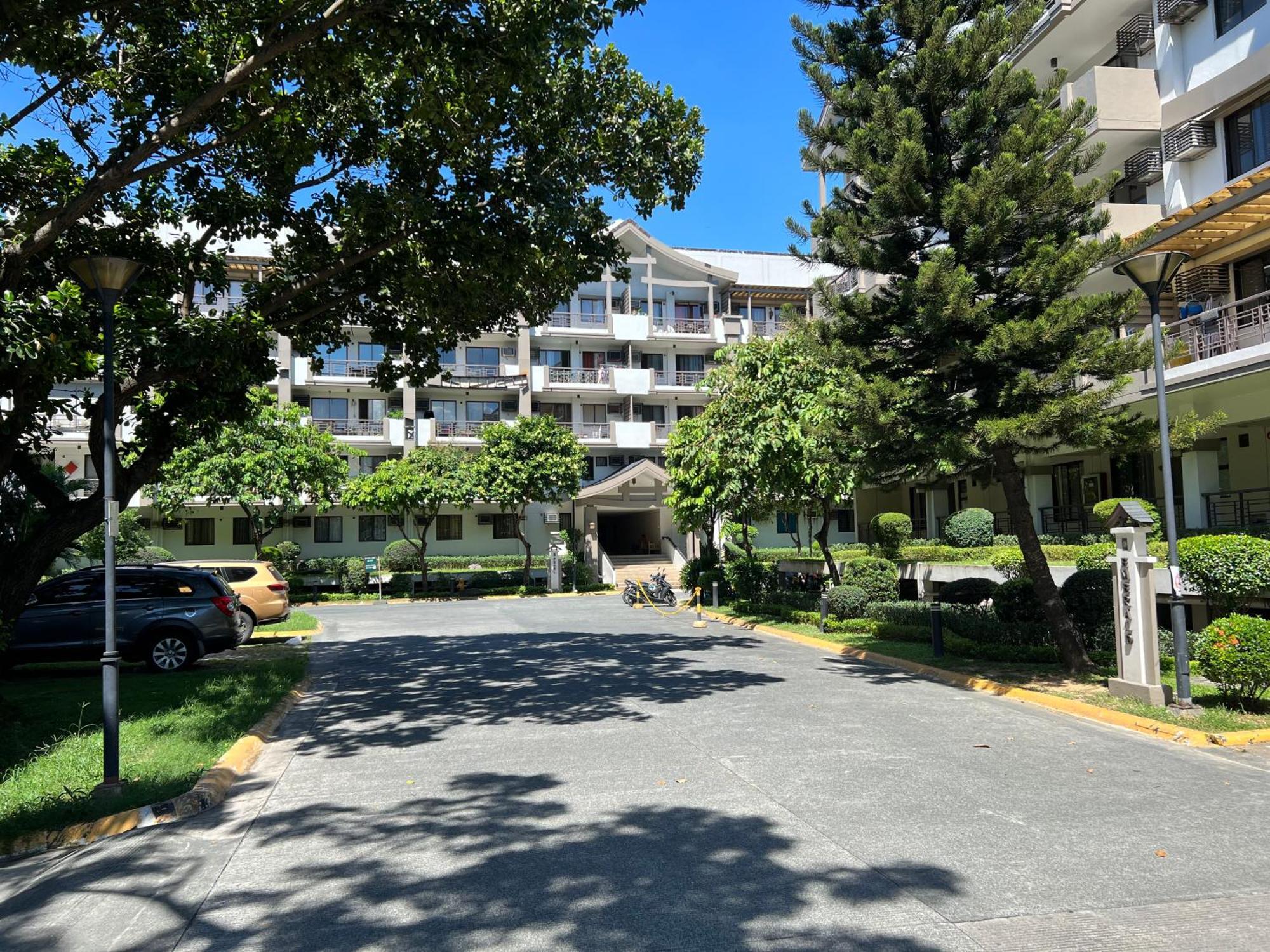 Stunning 2BR Unit at Rosewood Pointe Residences near BGC Manila Eksteriør billede